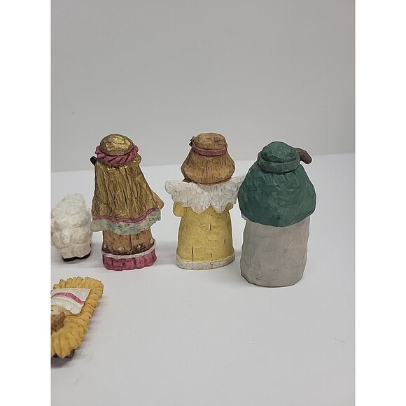NATIVITY SET RESIN 7 PIECE 4” TABLETOP NATIVITY - Picture 8 of 14